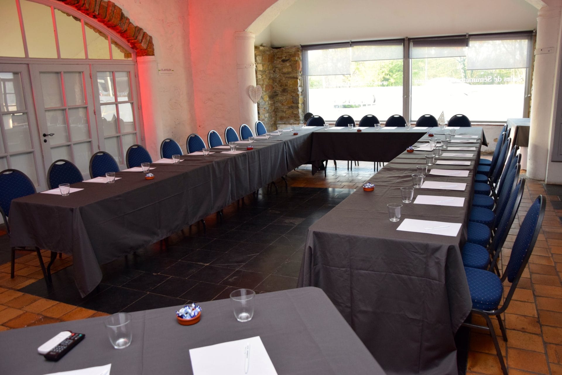 Salle Salmanazar en U séminaire